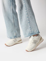 Sneakers 574 New balance Beige women WL574XDE-vue-porte