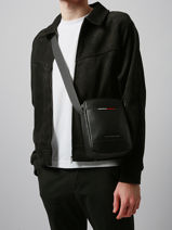 Cross Body Tas Tommy hilfiger Zwart central AM13486-vue-porte